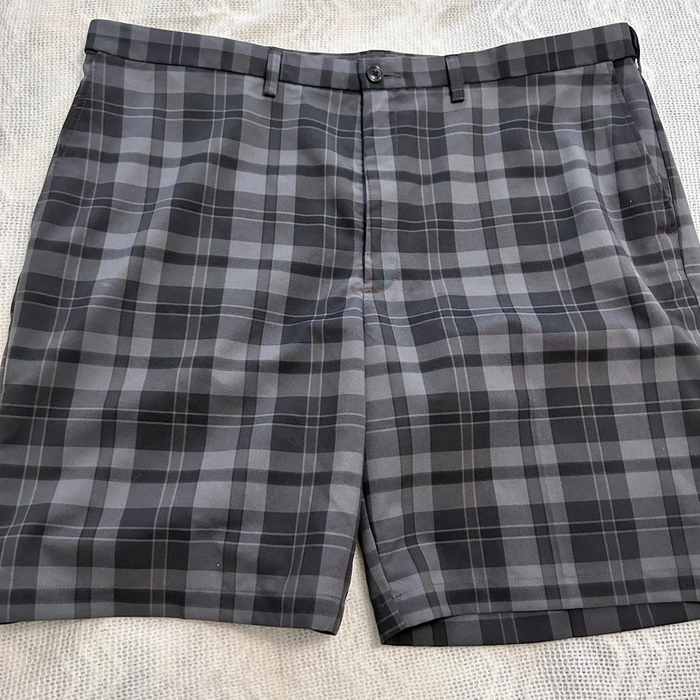 Haggar Plaid Men’s Golf Shorts Big & Tall Size 42”
